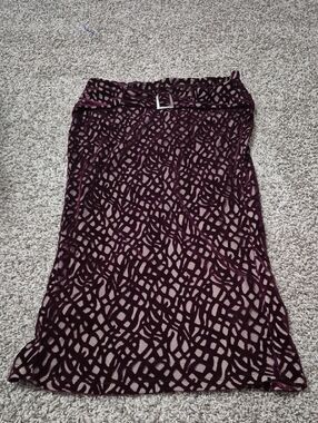 Women’s Burgundy Patterned Belted Skirt